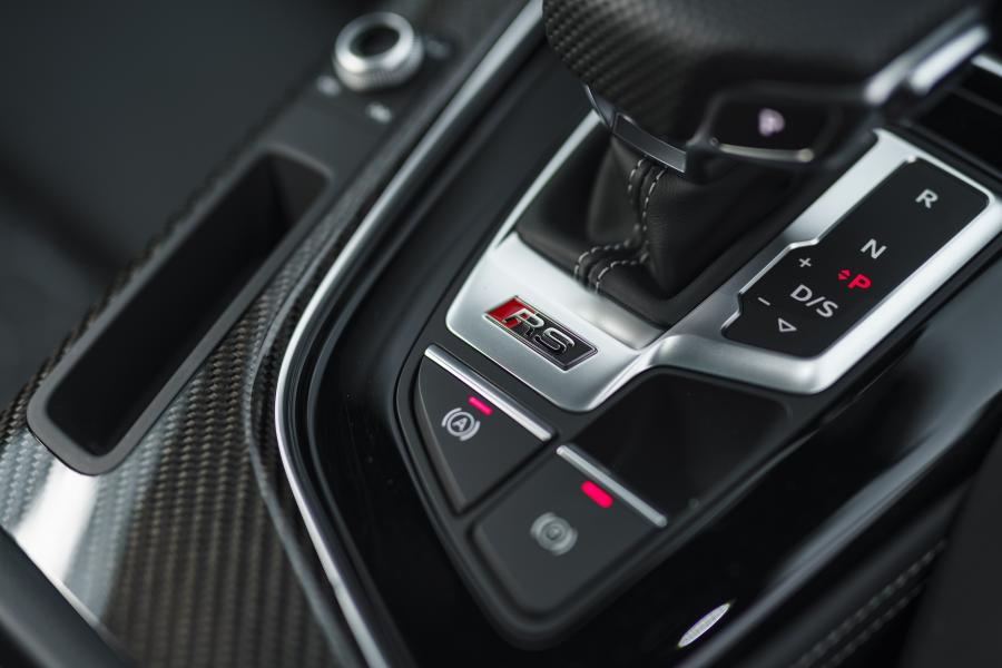 Детали интерьера Audi RS4 Avant (B9) 2020 года  (UK) (фото 95 из 99)